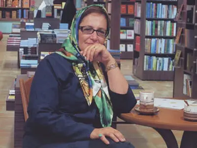 ناهید طباطبایی کارگاه نویسندگی برگزار می‌کند