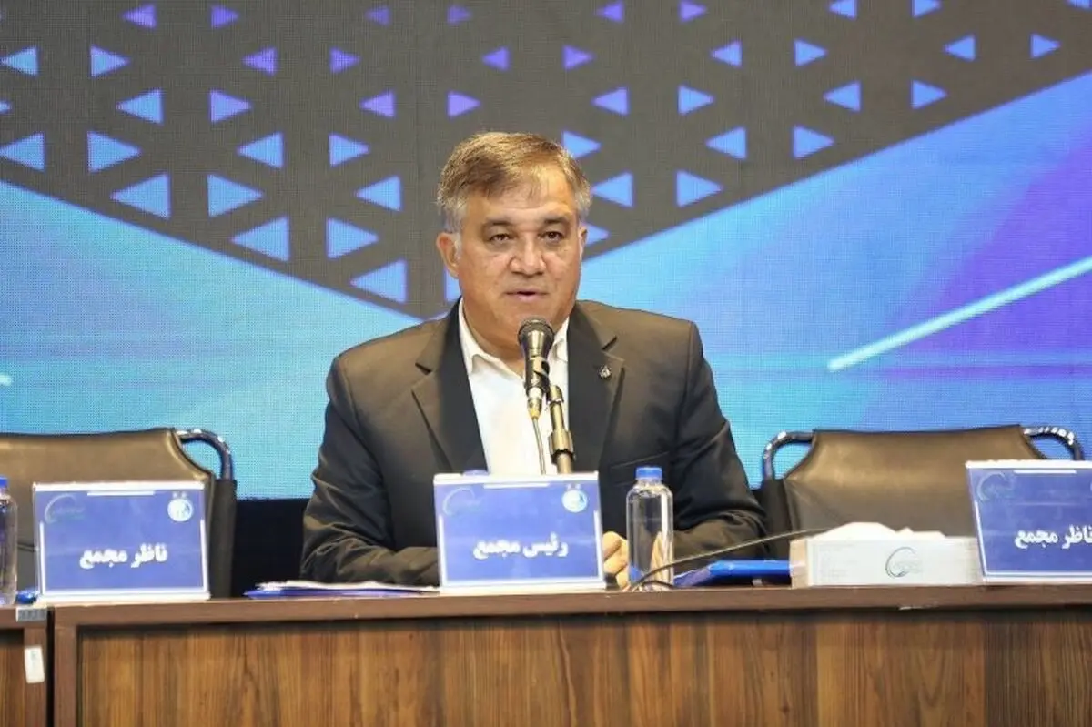جنگ لفظی تاجرنیا با مدیران بر سر قهرمانی؛ نمک‌نشناسی می کنید