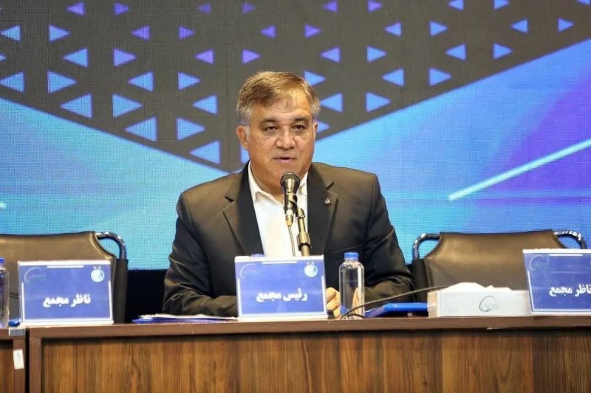 جنگ لفظی تاجرنیا با مدیران بر سر قهرمانی؛ نمک‌نشناسی می کنید
