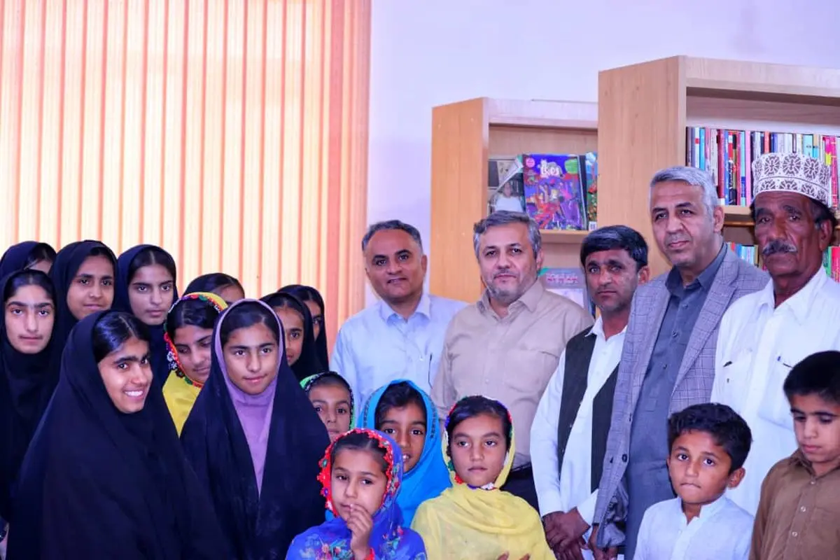 از شاهنامهخوانی تا اهدای کتاب؛ جشن کتاب در روستای دوستدار کتاب