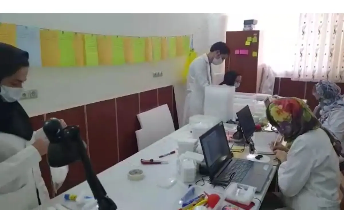 ساماندهی کالبدی و اطلاعاتی بقایای پارچه‌های کربونیزه شده تخت جمشید کلید خورد