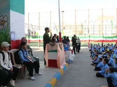اقتدار کشور از مسیر تحصیل دانش‌آموزان می‌گذرد