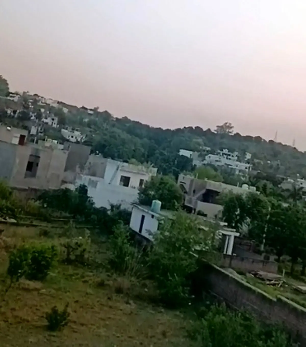 لحظه برخورد موشک پاکستانی به جامو هند + فیلم
