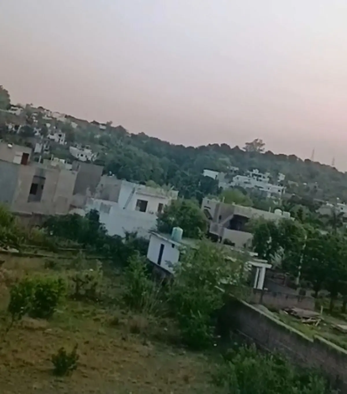 لحظه برخورد موشک پاکستانی به جامو هند + فیلم