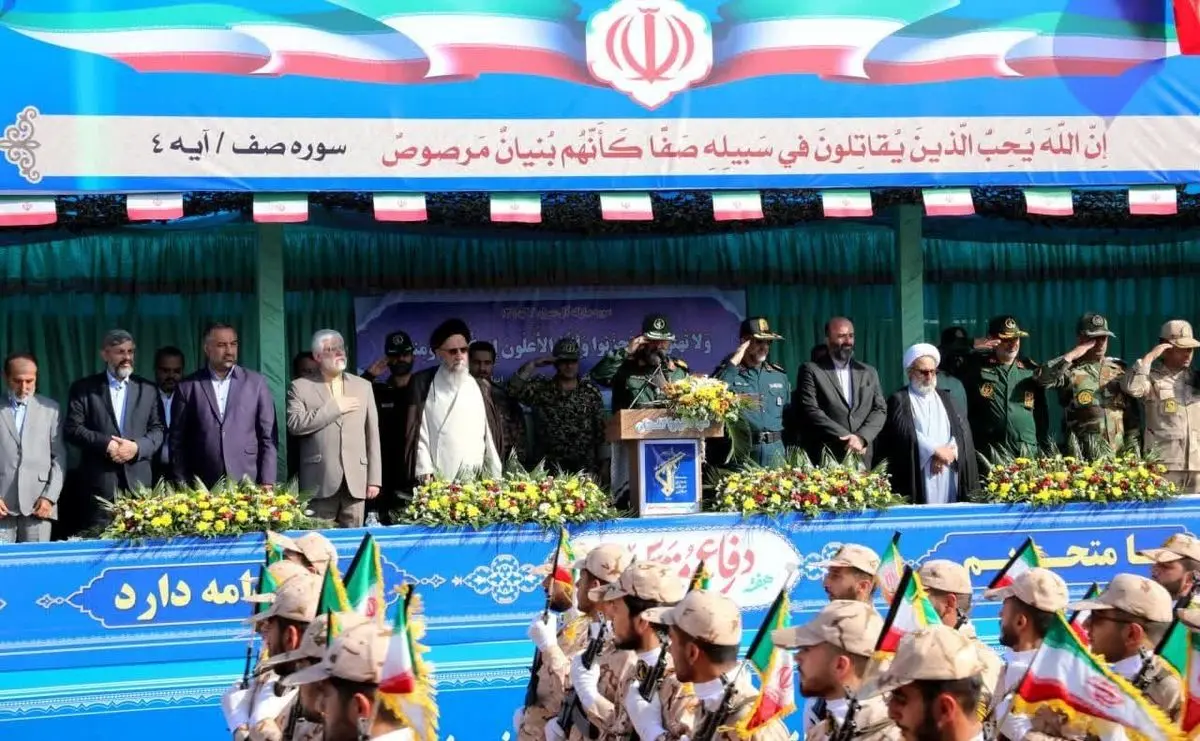دفاع مقدس الگویی مفید برای تمامی بحران ها است