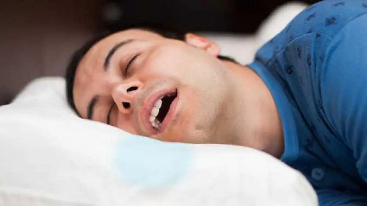 10 دلیل اصلی ریزش آب از دهان هنگام خواب