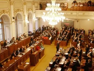 حمایت پارلمان چک از طرح لغو محدودیت فروش تجهیزات به نیروگاه بوشهر