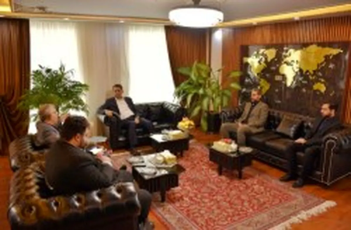 بازدید مدیرعامل سازمان منطقه آزاد کیش از دفتر مرکزی هواپیمایی کیش