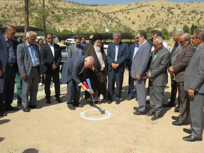 مرکز جدید خدمات درمانی در کنار بیمارستان مادر و کودک غدیر کلنگ خورد