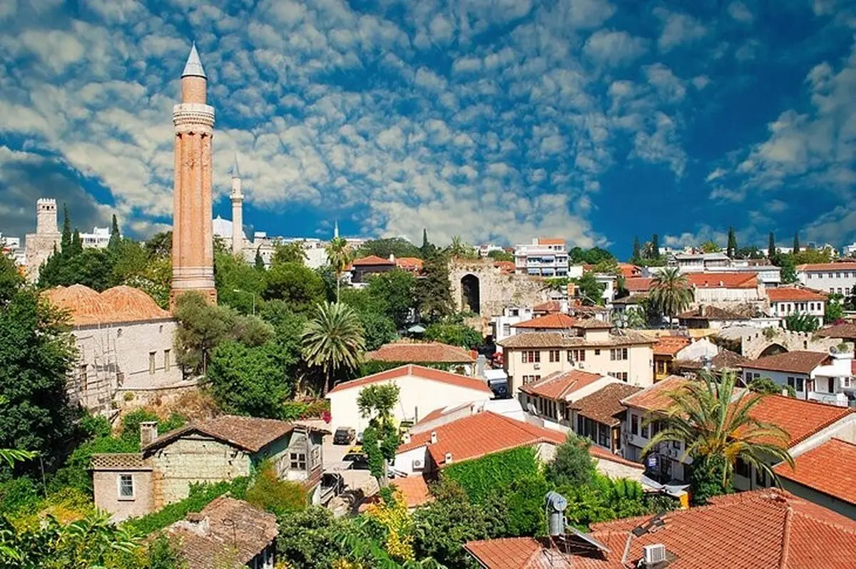 مرکز شهر تاریخی آنتالیا کجاست؟