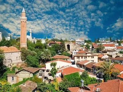 مرکز شهر تاریخی آنتالیا کجاست؟