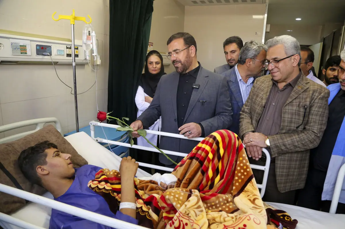 برخورد قاطع با مقصران حادثه واژگونی اتوبوس فیروزآباد - کوار
