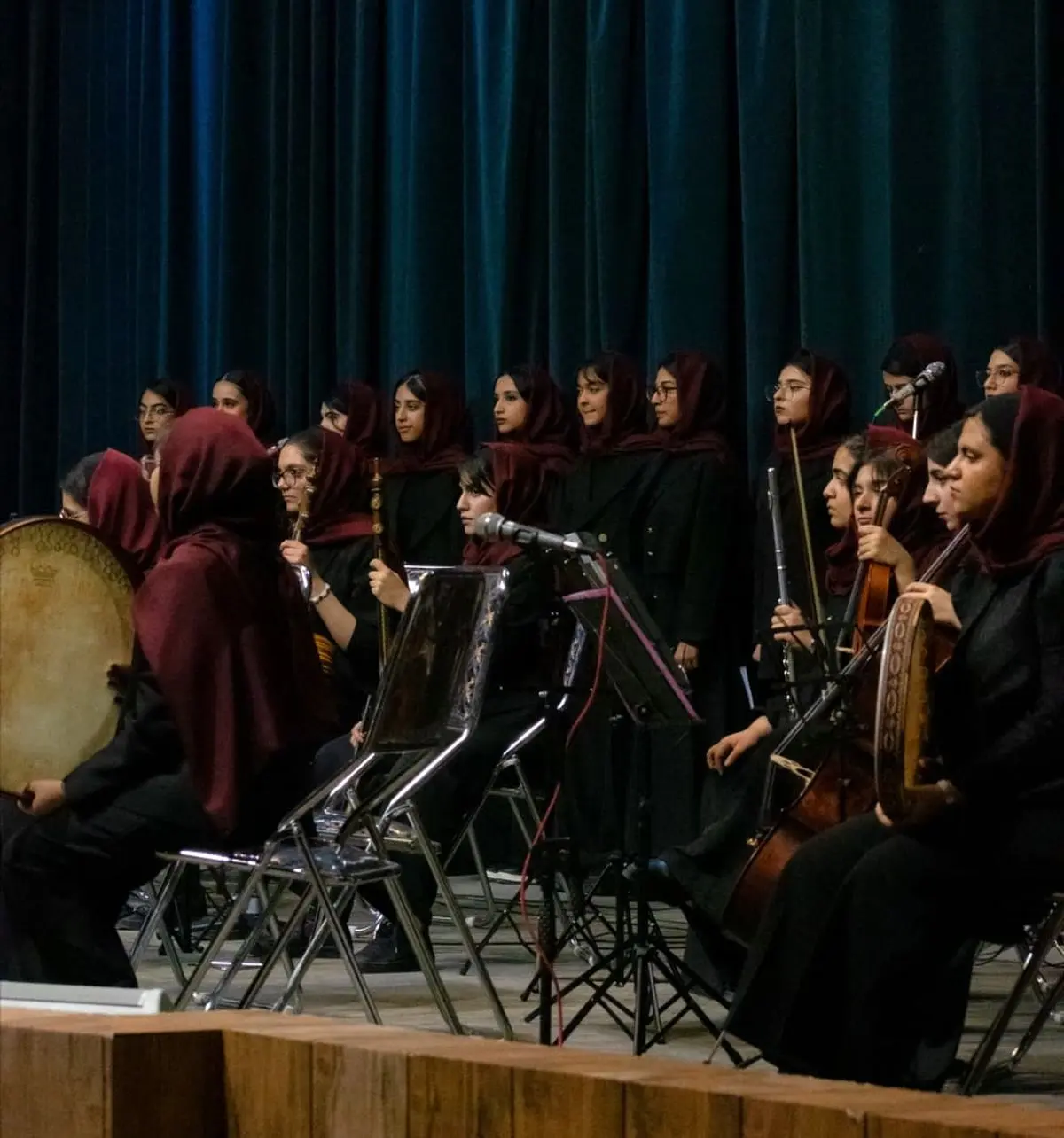 کنسرت ارکستر دختران هنرستان موسیقی شیراز در تالار معلم برگزار شد