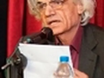 شعر باباچاهی به بومی‌گرایی تنگ‌نظرانه محدود نماند