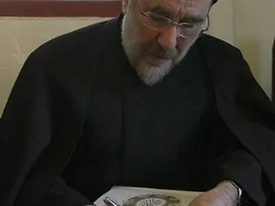 حضور سیدمحمد خاتمی در جمع خانواده شهید تندگویان