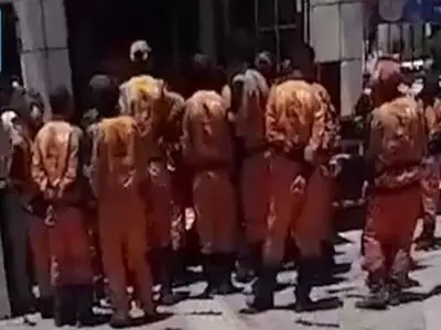 کارگران شهرداری شیراز: بیمه و سختی کارمان پرداخت شود