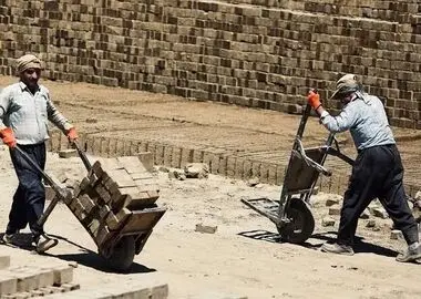 انتقاد یک فعال کارگری از معیارهای دهک‌بندی/ کارگرانی که با حداقل حقوق «ثروتمند» شناخته می‌شوند! 