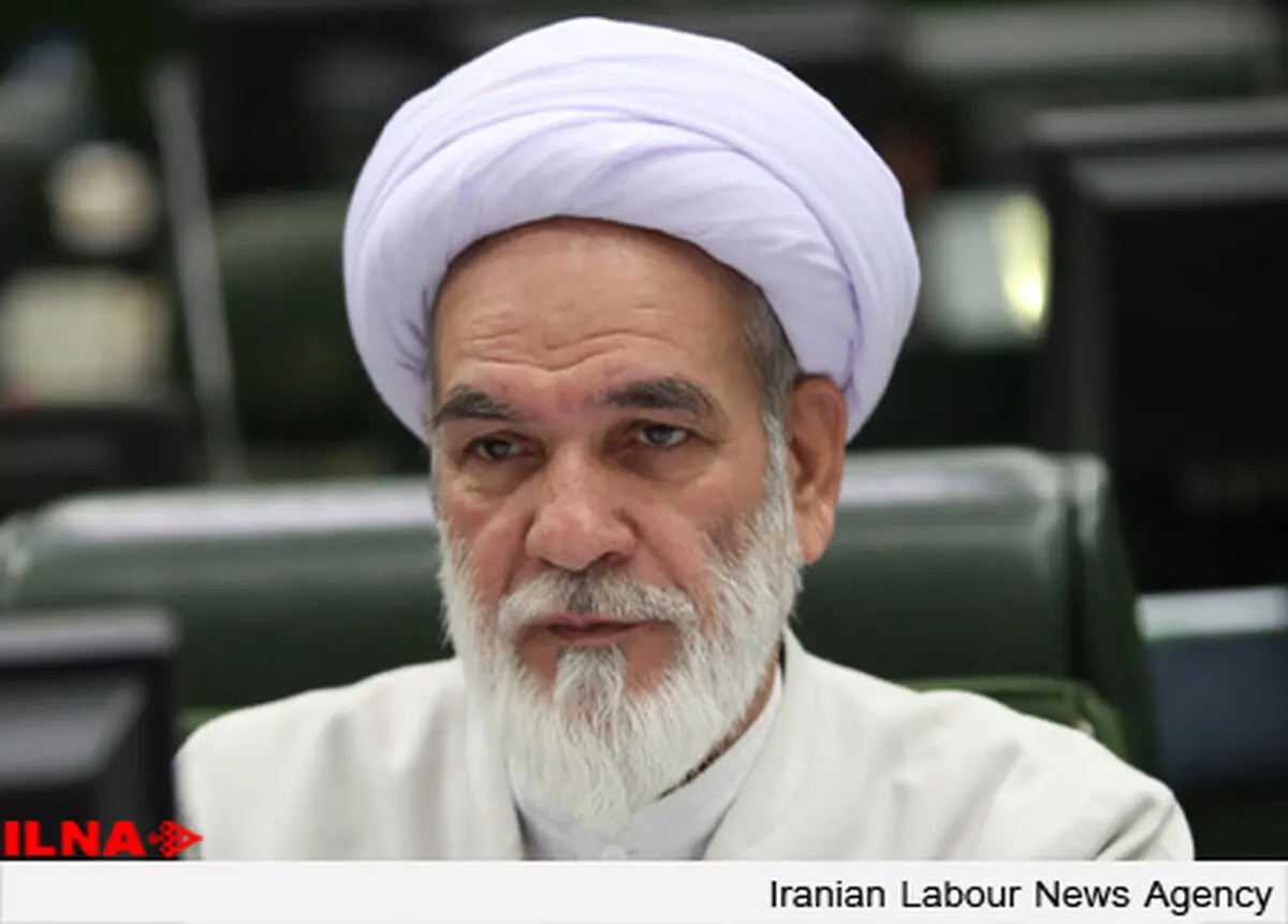 دیدار  یزدی٬ موحدی کرمانی و مصباح برای وحدت اصولگرایان است