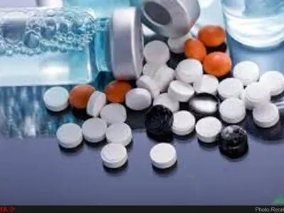 دفترچه‌های بیمه در هشتاد درصد مراجعات بلااستفاده می‌شود/سرازیر شدن سرمایه از جیب مردم به حساب‌های بانکی پزشکانِ متخصص