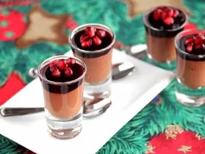 طرز تهیه 4 نوع ژله انار پرطرفدار برای شب یلدا