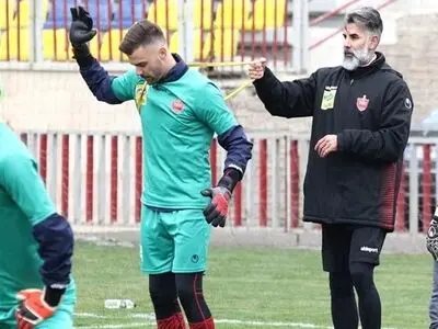 کنایه جنجالی رادو به مربی دروازه‌بانان پرسپولیس (عکس)