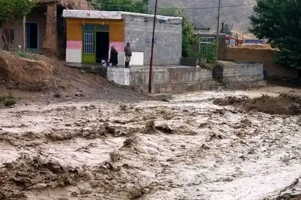 ۳ کشته در اثر وقوع سیلاب در شرق اردستان