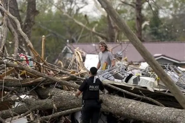  At Least 32 People Killed in Violent US Storms