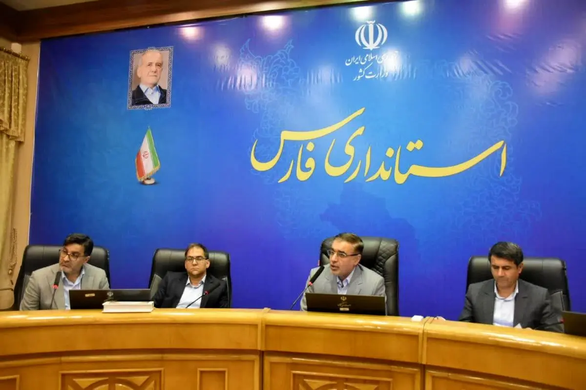 بررسی پرونده ۴ واحد تولیدی در کارگروه تسهیل و رفع موانع تولید فارس