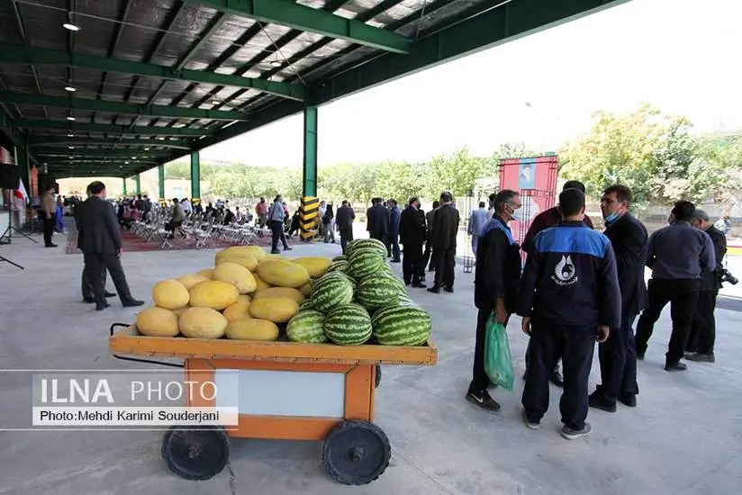 افتتاح نیروگاه انرژی خورشیدی و تالار 25 میدان میوه و تره بار اصفهان