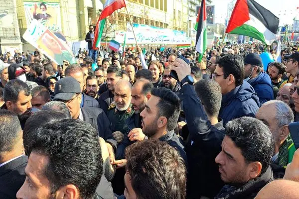 حضور فرماندهان سپاه در مراسم سالروز پیروزی انقلاب اسلامی + عکس