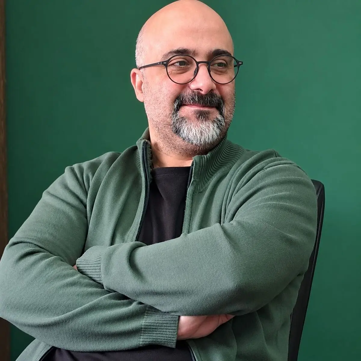 دبیر بخش سرزمین من معرفی شد

 
