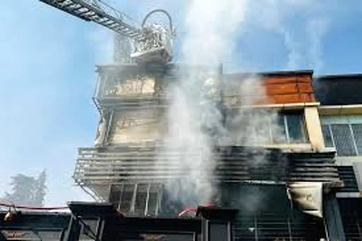 تصاویری جدید از محل آتشسوزی رستوران دوطبقه شهرک غرب +فیلم