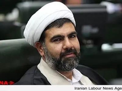 قول شرف مرتضوی حیثیت نمایندگان را حفظ نمی‌کند