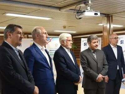 بازدید عارف از مرکز آمار ایران
