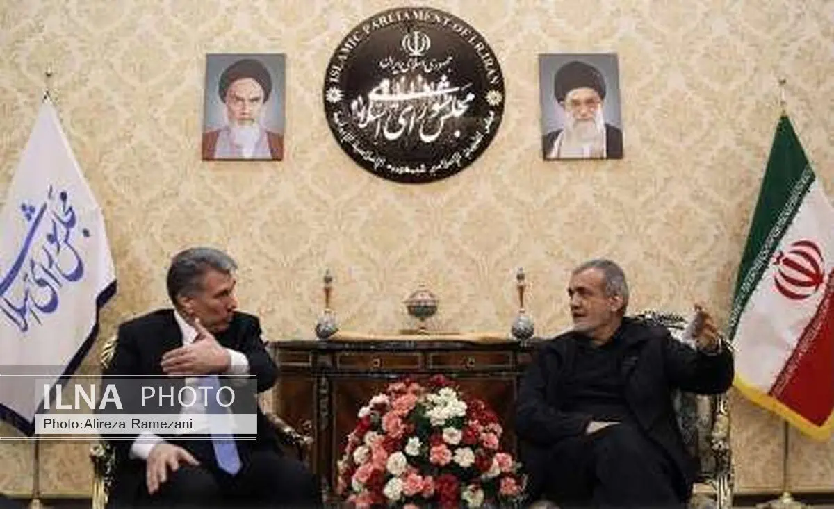 آیت‌الله هاشمی و حیدر علی‌اُف بنیانگذار ارتباطات نوین بین آذربایجان و ایران بودند