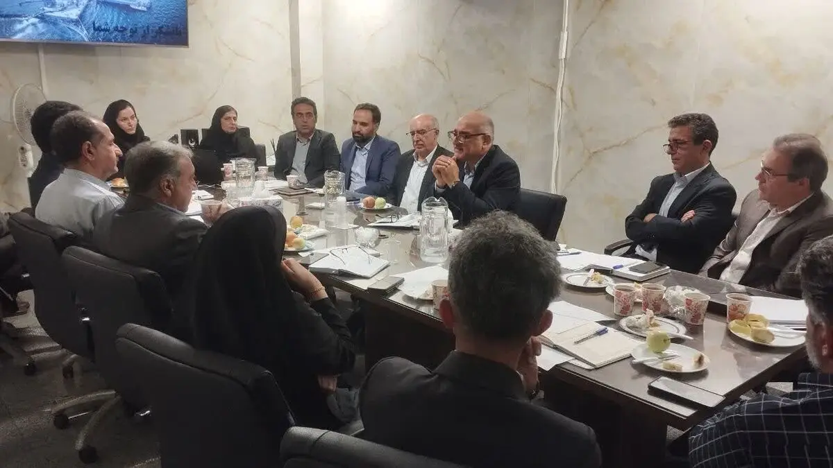 صدور اولین مجوز رسمی زنجیره ارزش پرورش ماهی در قفس