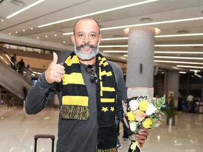 سرمربی نامدار به جده رسید