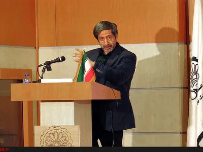 مرحوم نخعی تاریخ جنبش دانشجویی را بدون پیش‌داوری روایت کرد