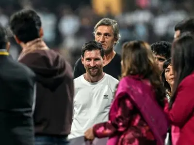 ورود مسی به دهلی به دلیل مه تأخیر خورد