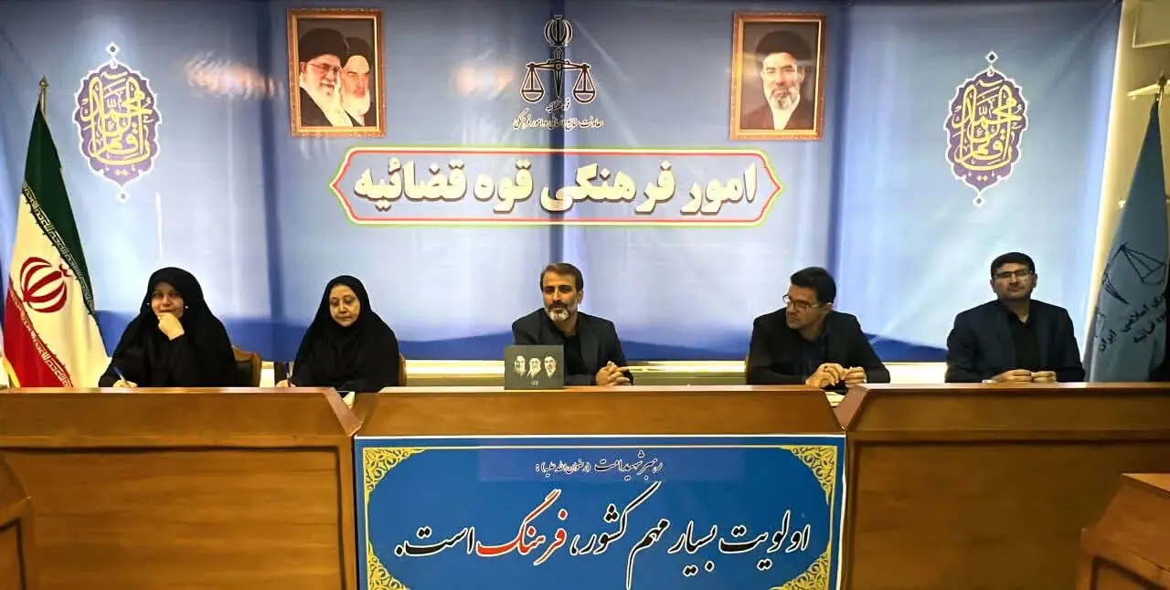 سربازان جنگ نرم نباید اجازه دهند ارزش‌ها و مؤلفه‌های هویتی جامعه مورد تهدید قرار گیرد