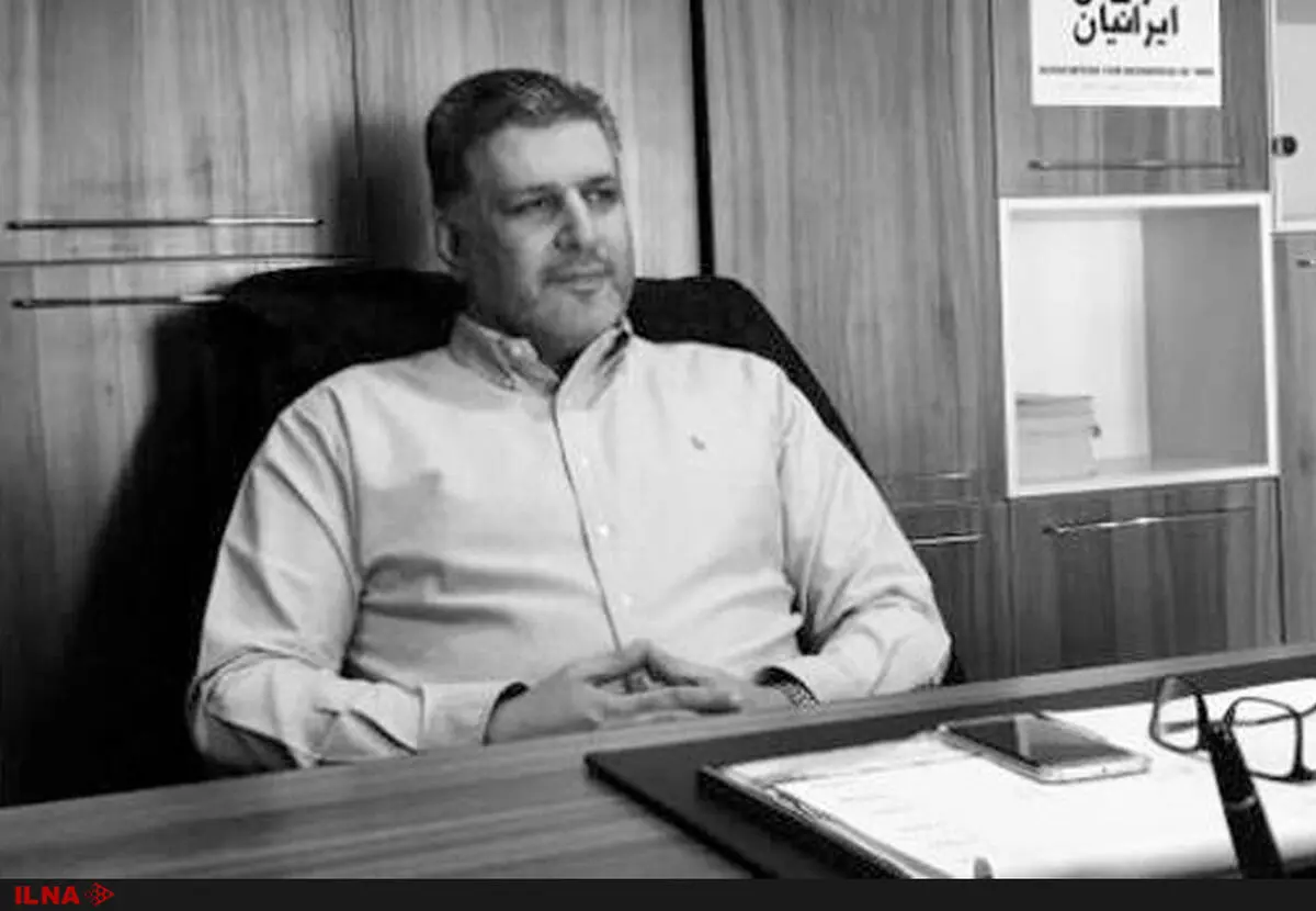 روند نزولی قیمت ارز ادامه خواهد داشت/ همتی بازار ارز را مستقل کرد