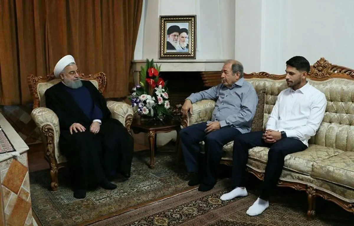دیدار صمیمی رئیس‌جمهور با آزاده و جانباز ۷۰ درصد دوران دفاع مقدس