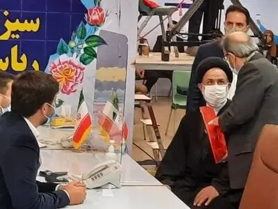 سید عباس نبوی در انتخابات ریاست‌جمهوری ثبت نام کرد
