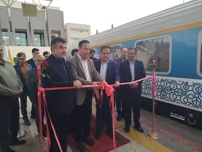 قطار پنج ستاره شیراز _مشهد افتتاح شد