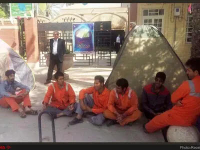 کرونا بهانه مضاعف کم کاری تعیین دستمزد کارگران و بازنشستگان شد / کاهش مشکلات واحدهای تولیدی با معافیت مالیاتی و خدماتی در ۳ماه اول سال