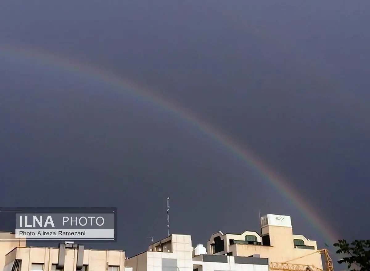 عکس : رنگین کمان زیبای بهاری در تهران 