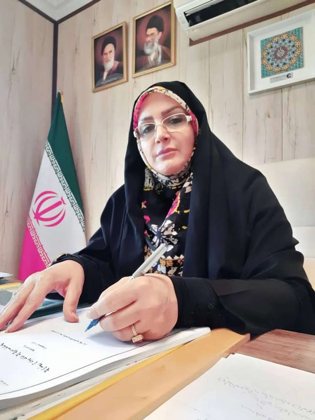 رعایت پوشش اسلامی در قالب دو اصل پوشیدگی و سادگی، نتایج مهمی از لحاظ فردی و اجتماعی دربردارد