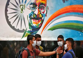 گیر افتادن صدها ایرانی در هند به دنبال گسترش کرونا/ ترس دولت هند از فاجعه انسانی