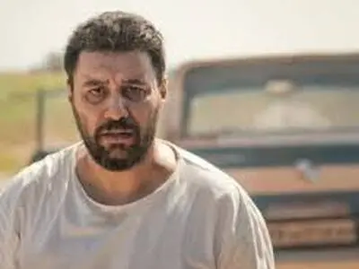 تعریف و تمجید بی‌سابقه فراستی از جواد عزتی در سریال وحشی!/فیلم