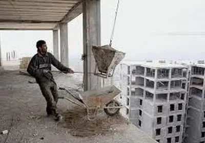 قطع بیمه بیش از ۳۰۰ هزار کارگر ساختمانی/ چرا کارگران در اولویت نیستند؟!